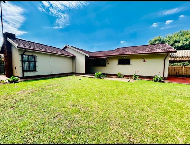 3 BEDROOM HOUSE FOR SALE IN VANDERBIJLPARK CE 3